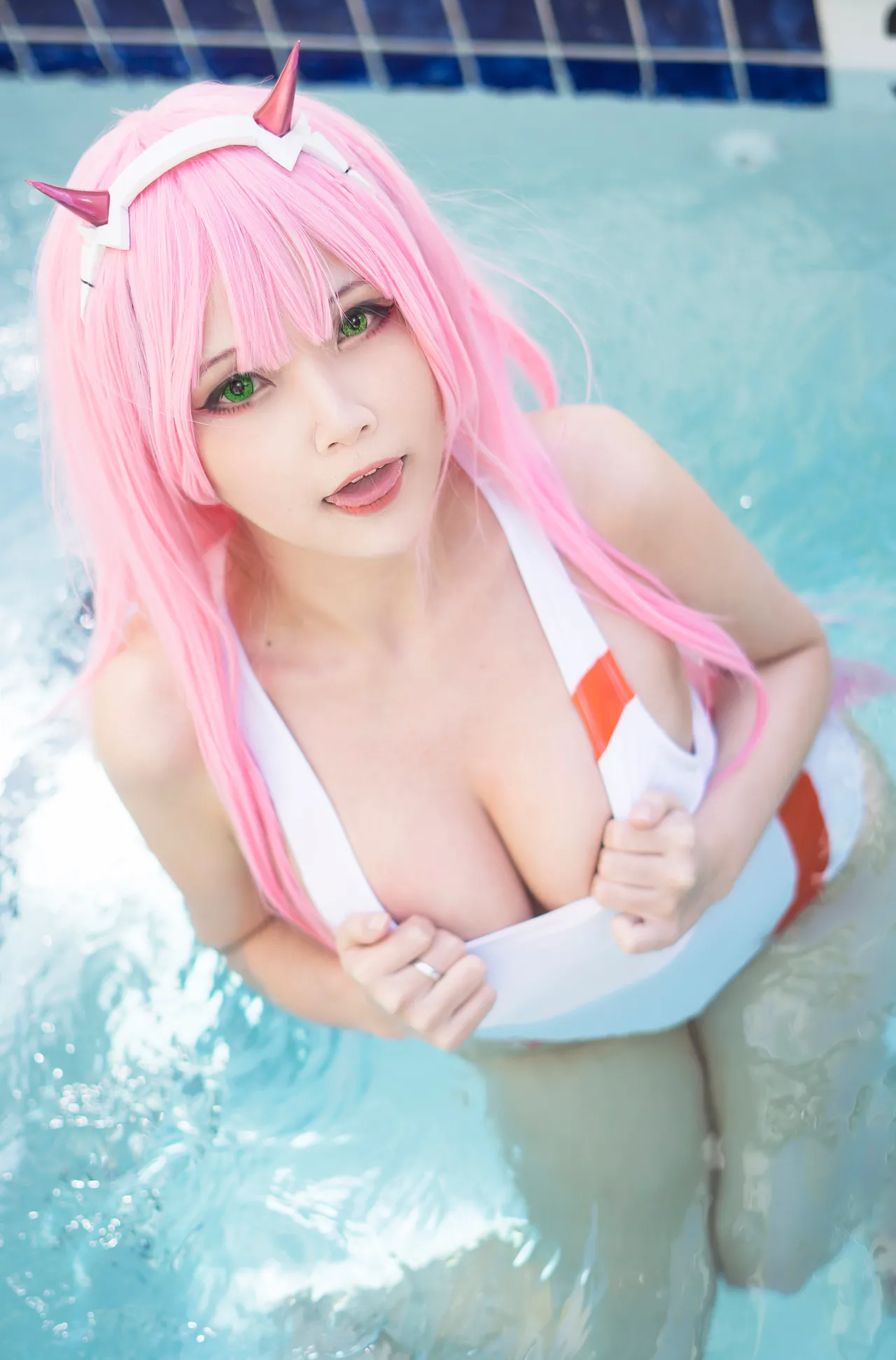 Hana Bunny  Zero Two-erohere8.webp